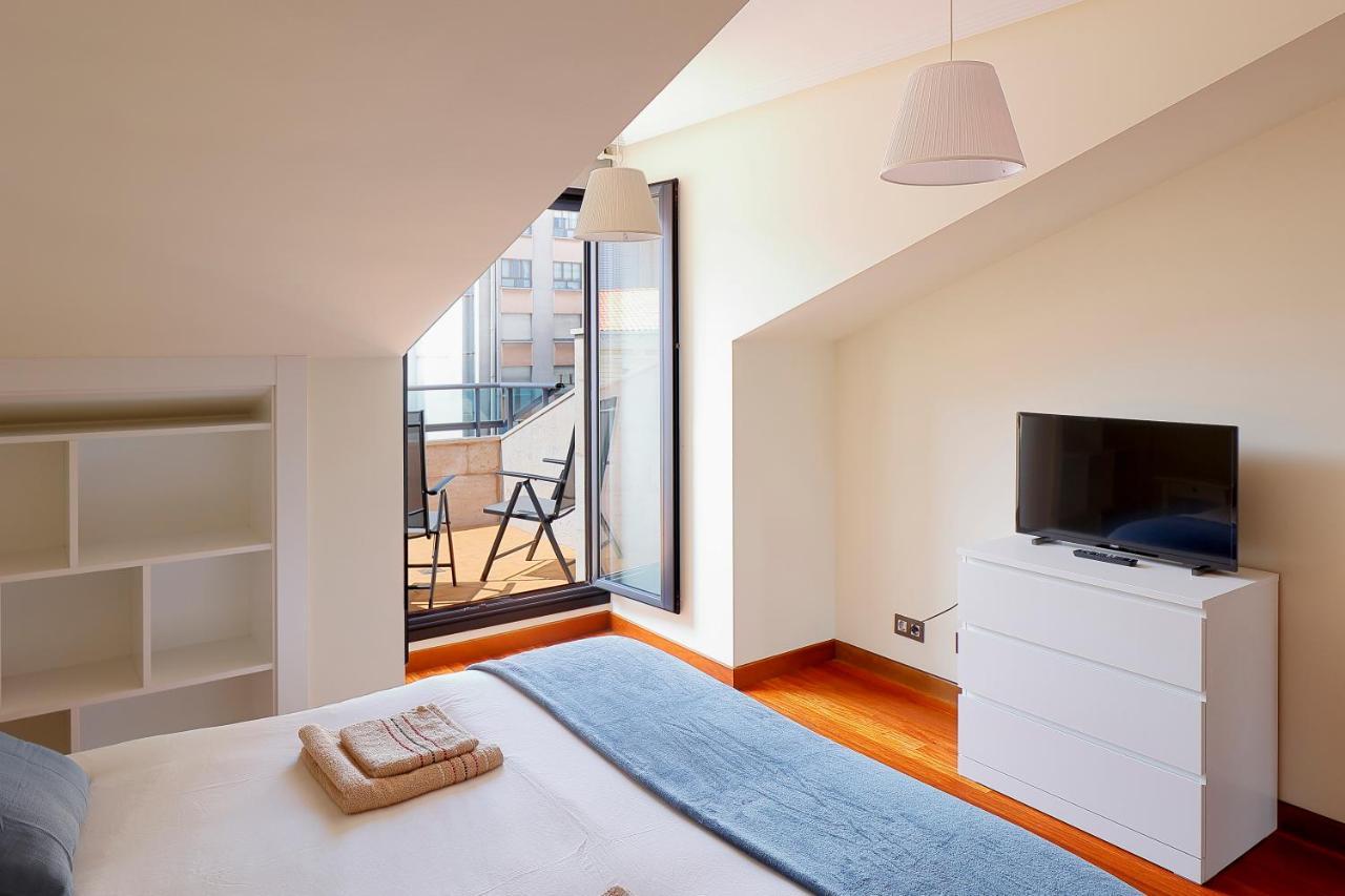 Atico Con Terraza, Vistas Al Mar Y Parking En Playa De S Lorenzo Gijón Exterior foto
